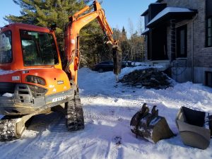 excavation en hiver avec marteau hydrolique